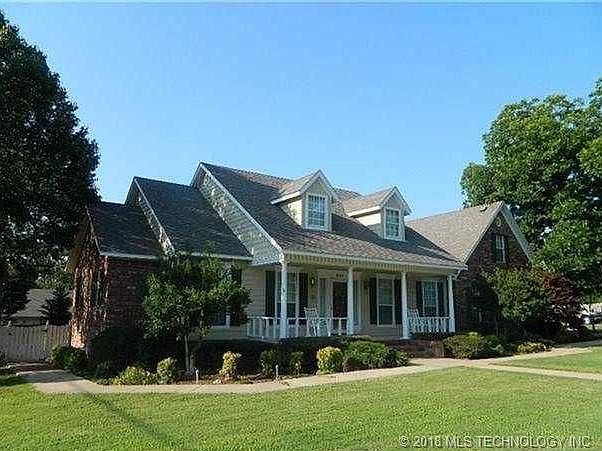 1st image of 501 Greenwood Dr
