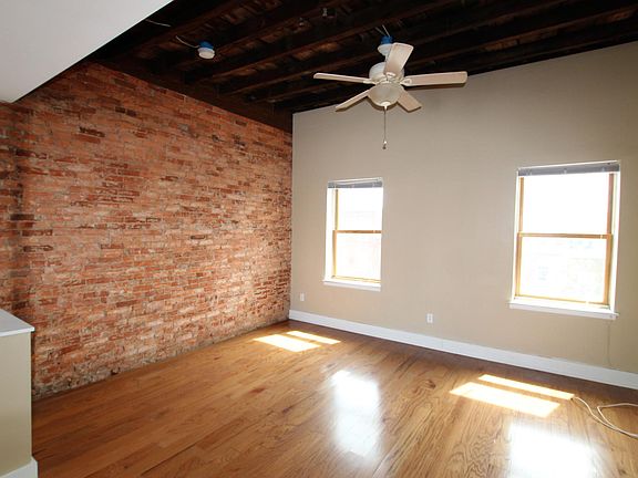 2nd image of 2907 W Girard Ave #2