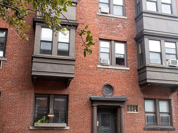 2nd image of 425 S Carlisle St APT 3C