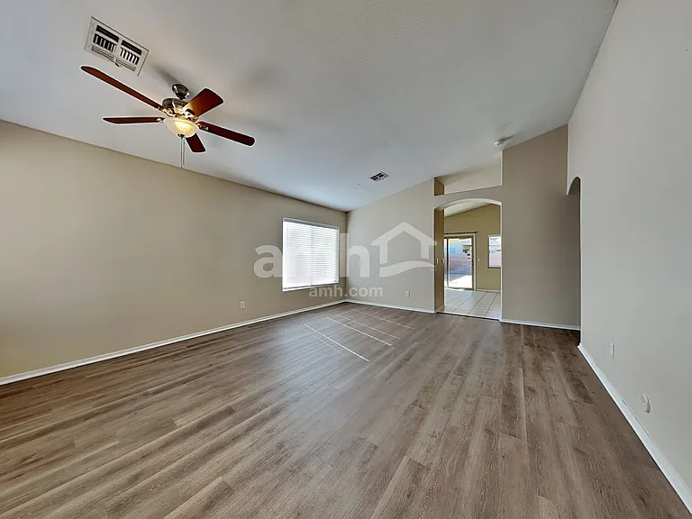 6323 W Winslow Ave — Photo 5