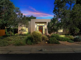 511 Lafayette Pl NE, Albuquerque, NM 87106