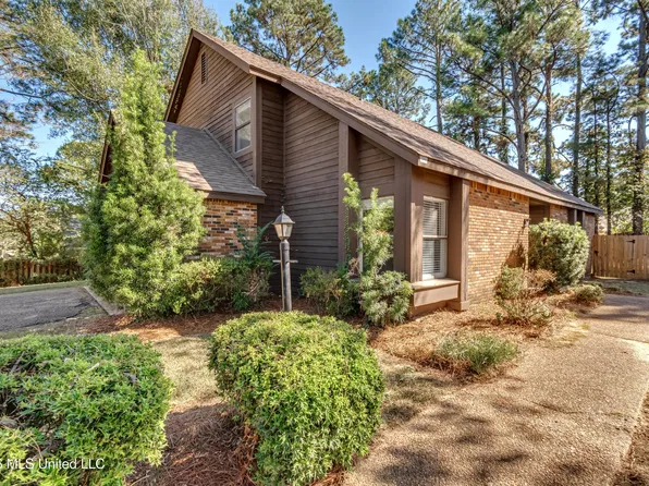 5 Dove Way Cir, Clinton, MS 39056
