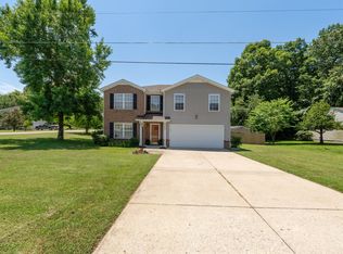 7356 Hidden Lake Cir, Fairview, TN 37062