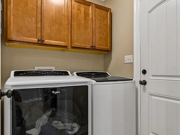 2396 Tallgrass Cir — Photo 10
