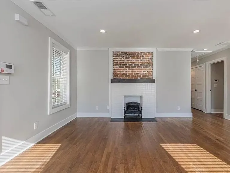 1159 Ewing Pl SW — Photo 3