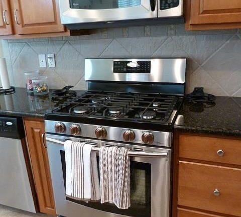 4th image of 7813 S 171st St