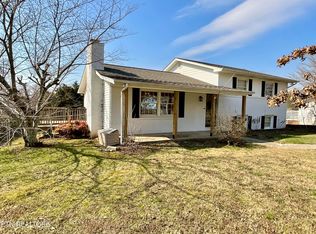 2632 Shropshire Blvd, Powell, TN 37849
