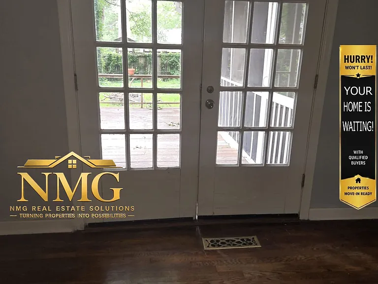 4247 E Ridge Dr — Photo 3