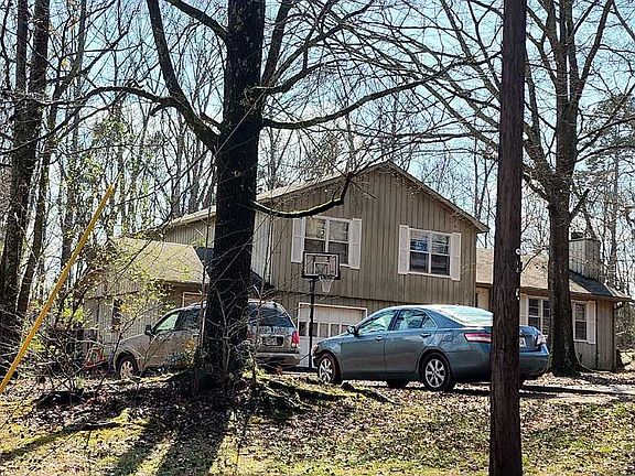 3rd image of 5 Berkshire Dr NE