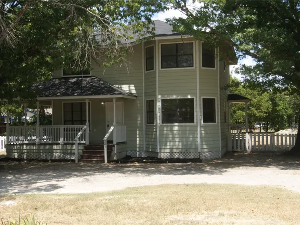 207 Spring Branch Dr, Red Oak, TX 75154