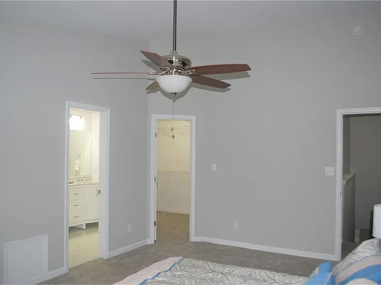 948 Allendale Dr — Photo 13