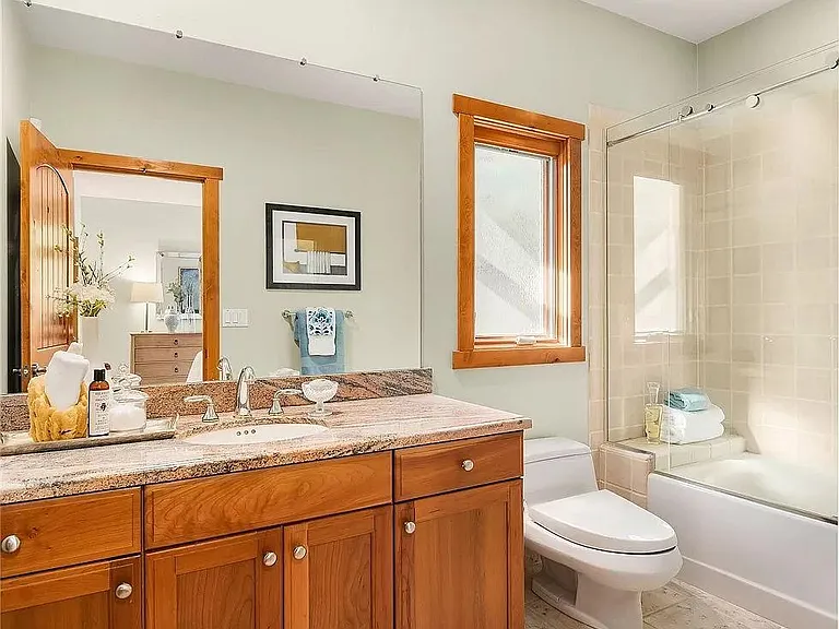710 Lake Washington Blvd NE — Photo 21