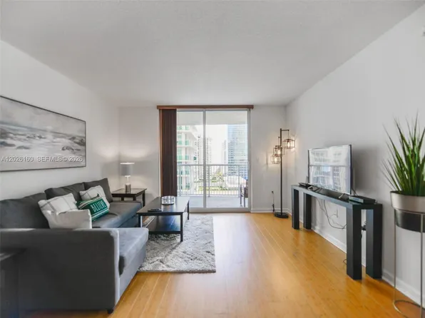 1200 Brickell Bay Dr APT 2119, Miami, FL 33131