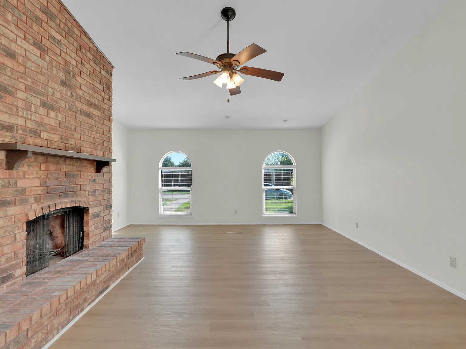 3 bed, 1756 sqft, $2,250 — Photo 4
