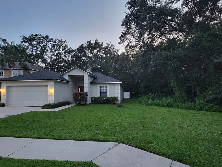 13909 Econ Woods Ln — Photo 3