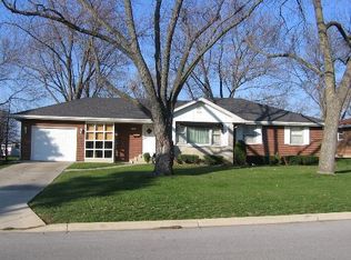 522 Pine Ave, Aurora, IL 60505