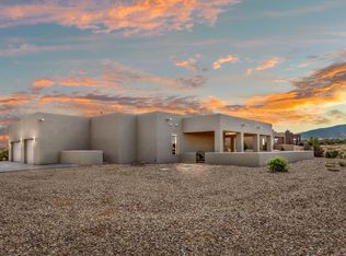 7 Aztec Ct, Placitas, NM 87043