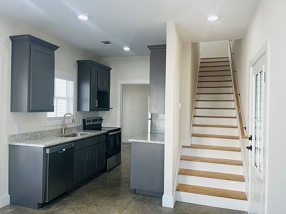 5th image of 203C Cherry St