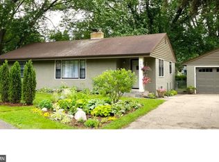 790 County Road B2 W, Roseville, MN 55113