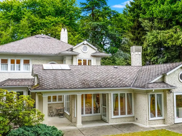 1588 W 29th Ave, Vancouver, BC V6J 2Z2