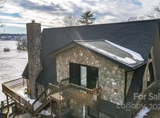 100 Blue Heron Ln, Taylorsville, NC 28681