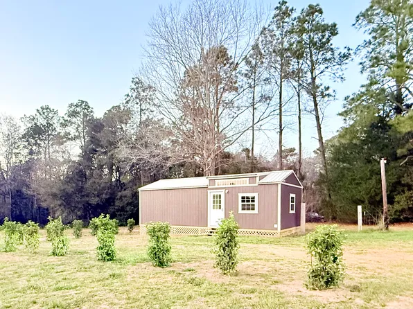22801 Lanier Rd #A, Robertsdale, AL 36567