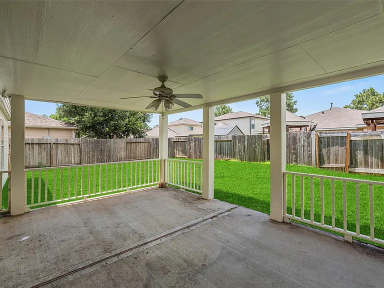 19526 Cliffsage Ct — Photo 12