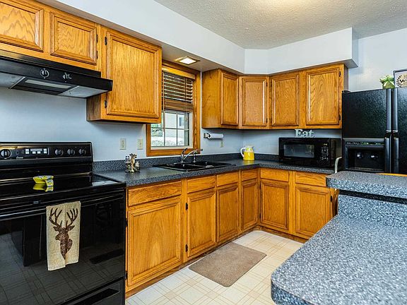 5th image of 71 Parkway View Dr