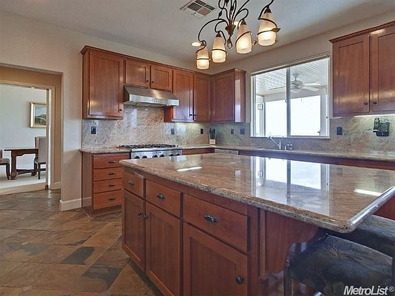 5th image of 2970 Aberdeen Ln