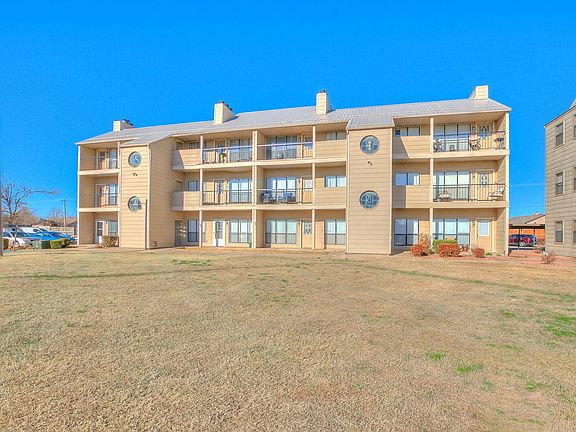 2nd image of 10400 N Council Rd APT 202