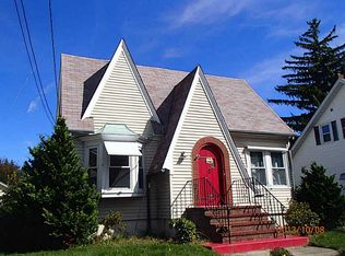 39 Richland Rd, Cranston, RI 02910