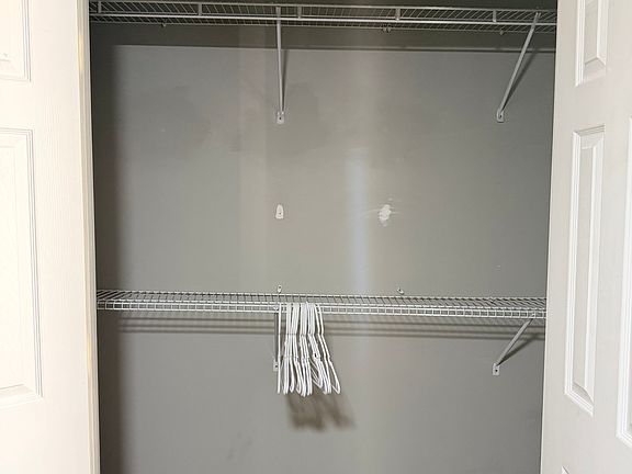 5th image of 3555 Burkland Dr
