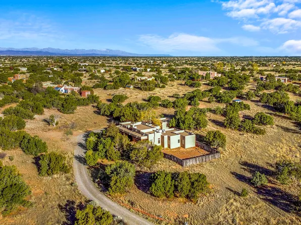 12 Enebro Rd, Santa Fe, NM 87508