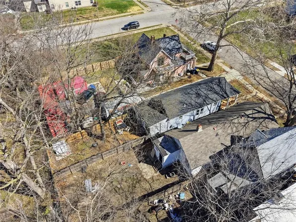 3308 Tracy Ave, Kansas City, MO 64109