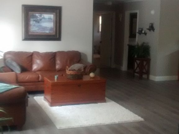 5th image of 2 Hallock Dr