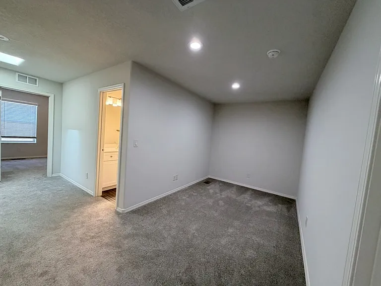 3704 Aloft Pl NE — Photo 7