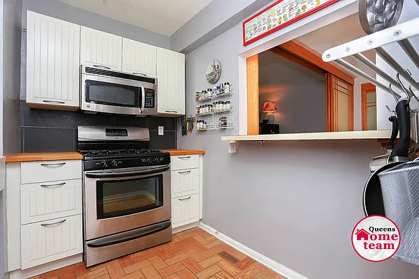 Sold by Keller Williams Realty Landmark II | media 1