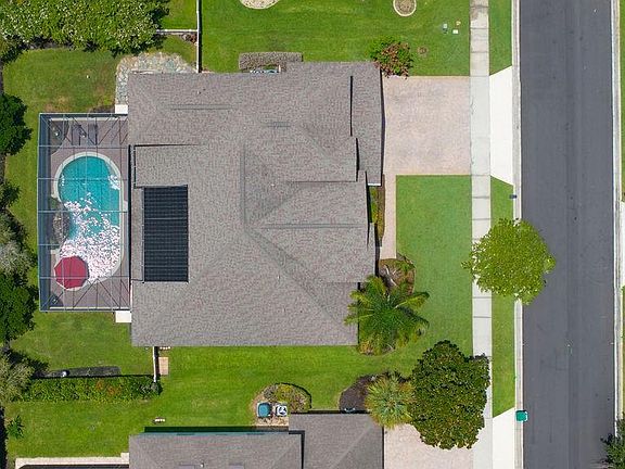 3rd image of 13624 LARSEN LANE