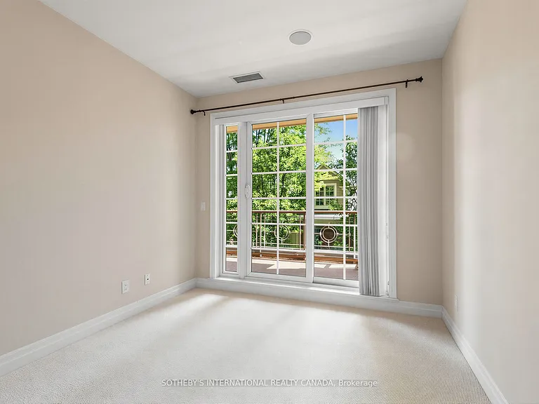21 Burkebrook Pl #224 — Photo 9