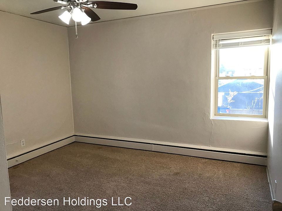 1st image of 2100 Pleasant Ave #204