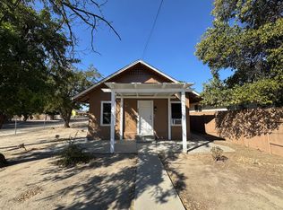224 W Latham Ave, Hemet, CA 92543