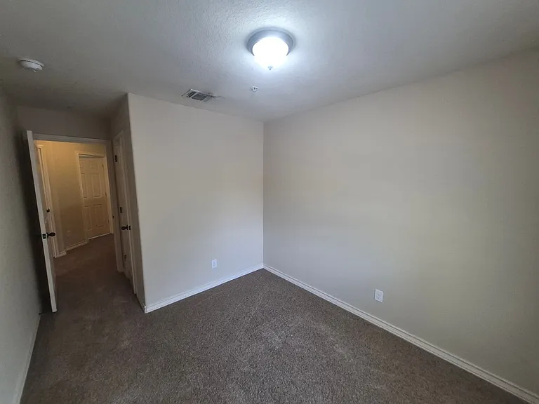 4814 Appleseed Ct — Photo 18