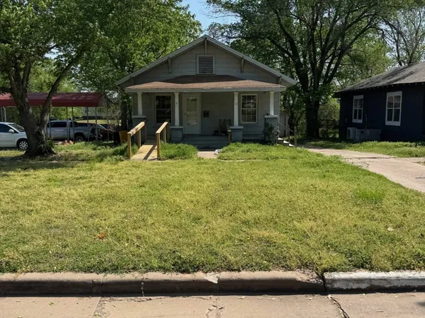 212 S Wood Ave, Hominy, OK 74035