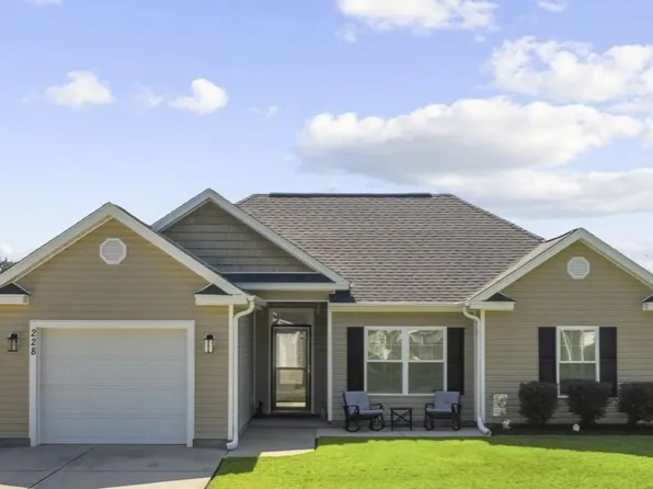 228 MacArthur Dr., Conway, SC 29527