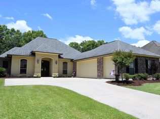 42162 Conifer Dr, Gonzales, LA 70737