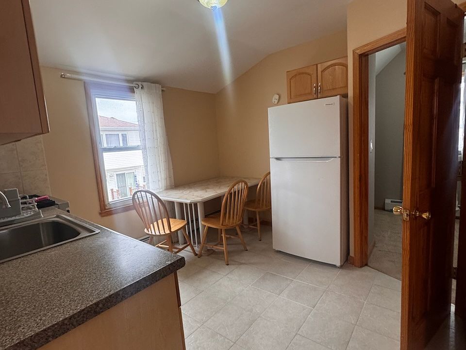 1st image of 24 McLaughlin St Floor 2