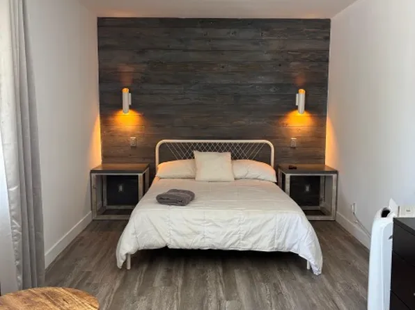 1750 Warnall Ave, Los Angeles, CA 90024