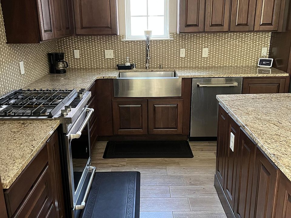 1st image of 317 Vin Almoradi Ct