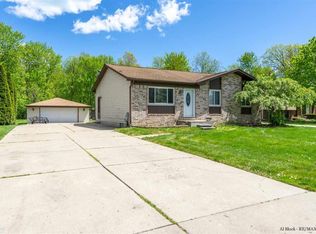 47130 Hennings St, Chesterfield, MI 48047