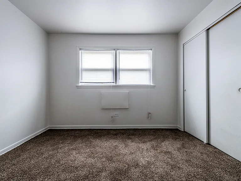 8851-8853 S Cottage Grove Ave Chicago, IL 60619 — Photo 2